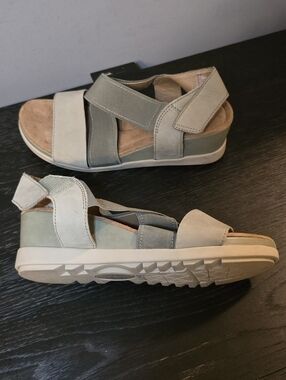 Earth Origins Comfort Sandals Size 9